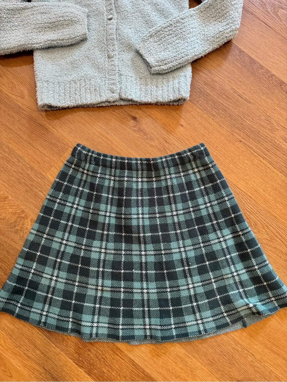 2pc. Cupcakes and cashmere skirt set sz 10/12